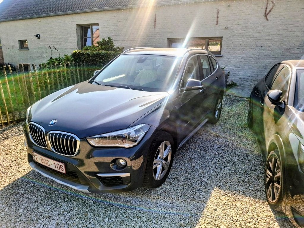 BMW, Achat, 1800 kg, Carnet d'entretien, 5 portes