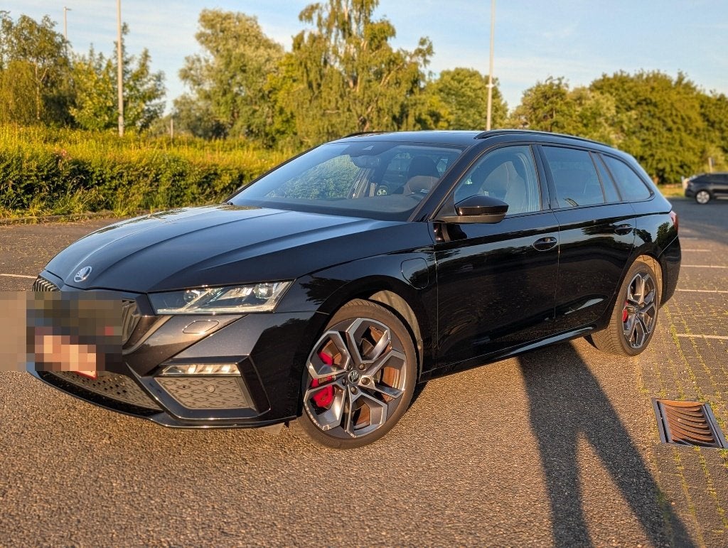 Škoda Octavia RS iV Combi 245pk PHEV + Panoramadak, Auto's, Stof, 4 cilinders, 1707 kg, 1395 cc