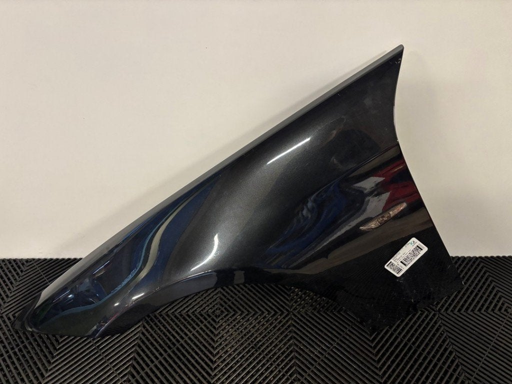 AILE AVANT GAUCHE BMW 3 serie (E90) (|41355A55AF3|), Autos : Pièces & Accessoires, Garde-boue, Utilisé, Petuelring 130
80809  München, DE
