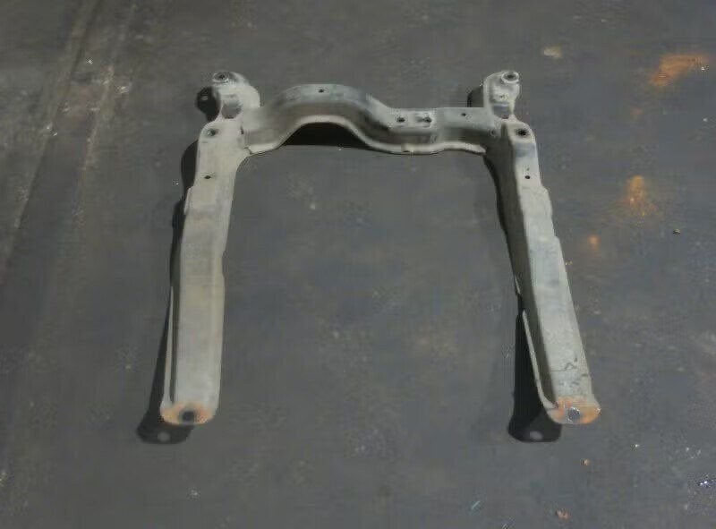 SUBFRAME VOOR Opel Vectra A (86 / 87) (01-1988/12-1995), Bahnhofsplatz 65423 Rüsselsheim am Main, DE, Enlèvement ou Envoi, Opel