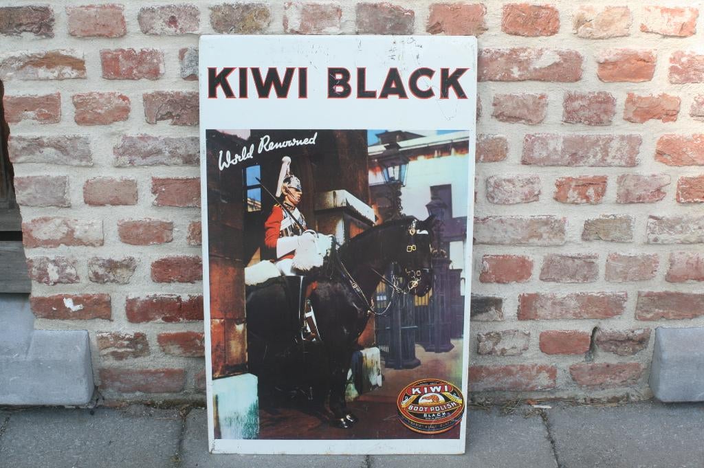 Reclamebord Kiwi Black boot polish (jaren 70), Verzamelen, Ophalen of Verzenden, Gebruikt, Reclamebord