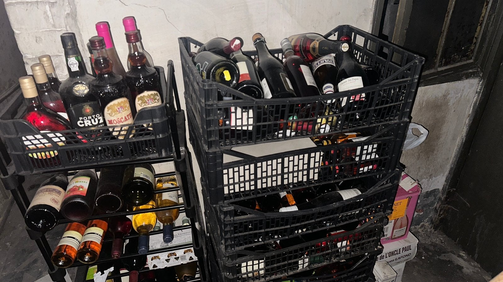 Cave a vin et alcool, Enlèvement, Comme neuf
