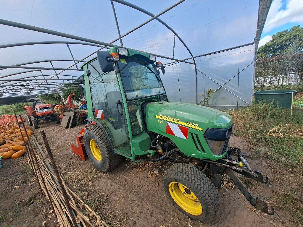 John Deere 2520 met nieuwe motor, Ophalen of Verzenden, John Deere, Tot 2500
