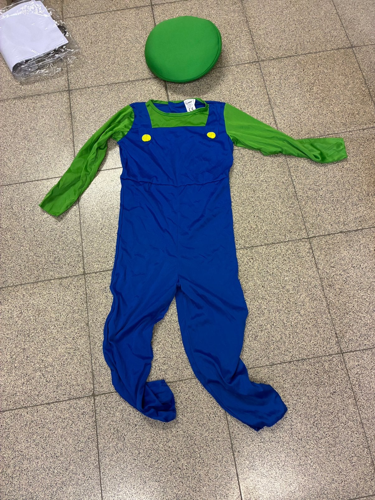 Deguisement Luigi, Enlèvement, Comme neuf