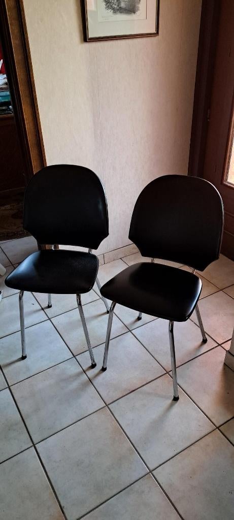 2 vintage stoelen, Huis en Inrichting, Ophalen, Gebruikt, Zwart, Vintage