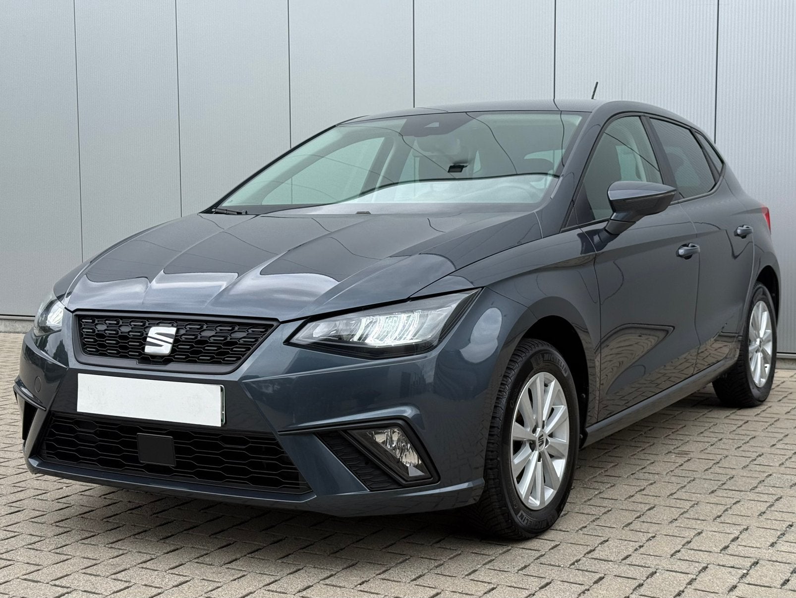Seat Ibiza FACELIFT 1.0 Benzine 1 JAAR GARANTIE, Auto's, Voorwielaandrijving, Stof, Euro 6, Overige kleuren