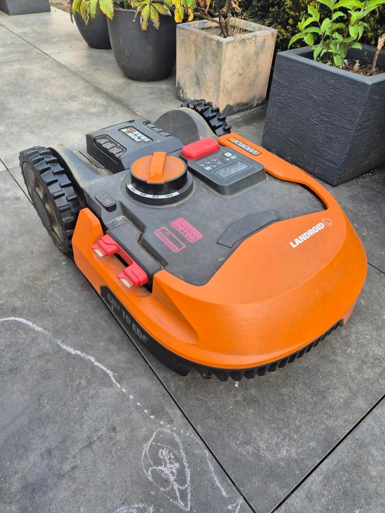 Robot tondeuse Worx L2000, Tuin en Terras, Robotmaaiers
