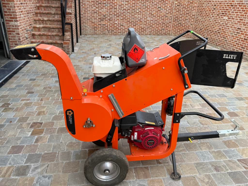 Hakselaar merk eliet, Ophalen, Zo goed als nieuw, Benzine