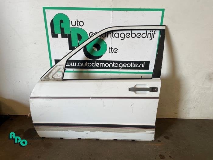 Portière 4portes avant gauche d'un Mercedes 190E/D, 3 mois de garantie, Utilisé, Porte, -