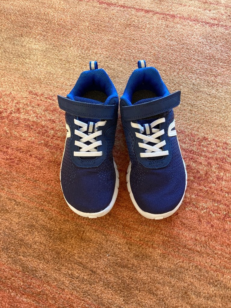 Indoor sportschoenen maat 33, Sport en Fitness, Overige Sport en Fitness, Ophalen of Verzenden, Zo goed als nieuw