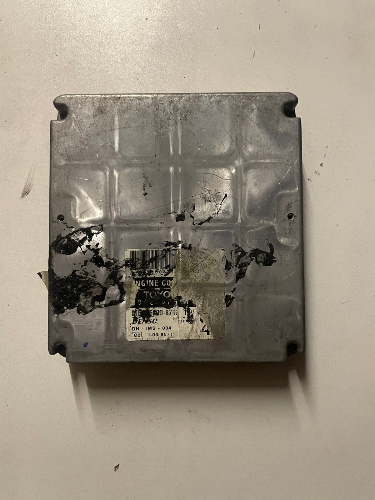 Toyota Avensis (T220) 1,8 VVT-i (1ZZ-FE) 89661-05471 ECU, Enlèvement ou Envoi, Toyota