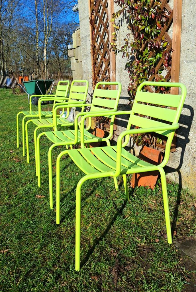 4 groene metalen tuin-/terrasstoelen, Tuin en Terras, Tuinstoelen, Ophalen, Gebruikt, Metaal, Stapelbaar