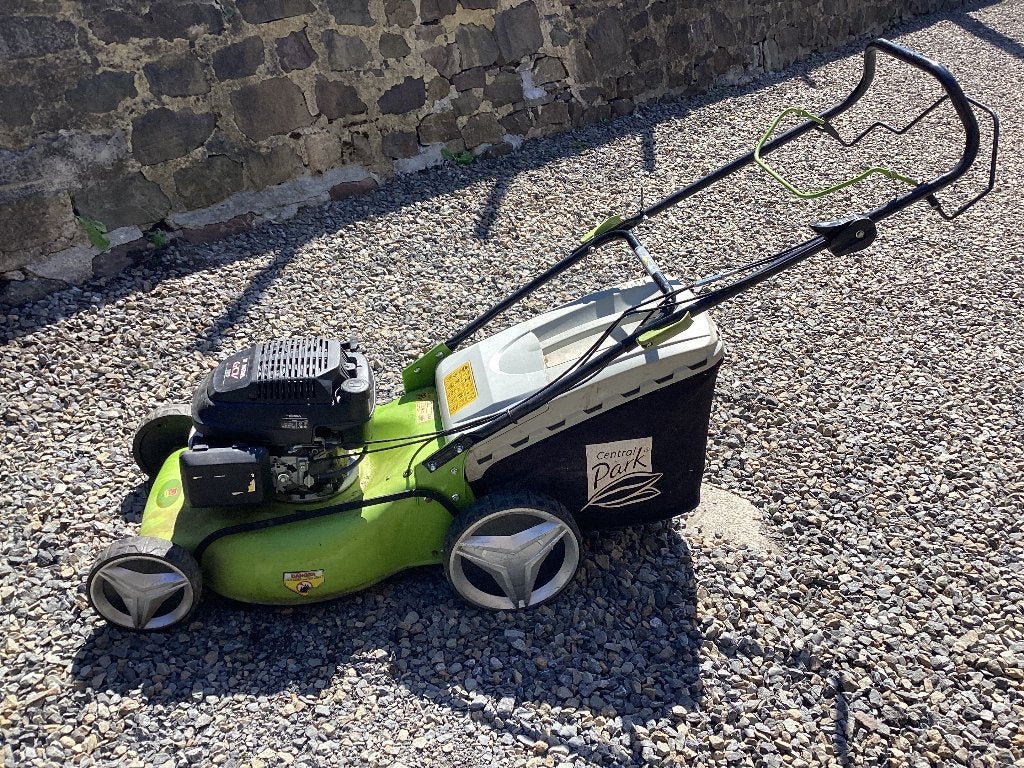 Tondeuses centrale Park, Tuin en Terras, Grasmaaiers, Ophalen, Cirkelmaaier, Honda, Gebruikt