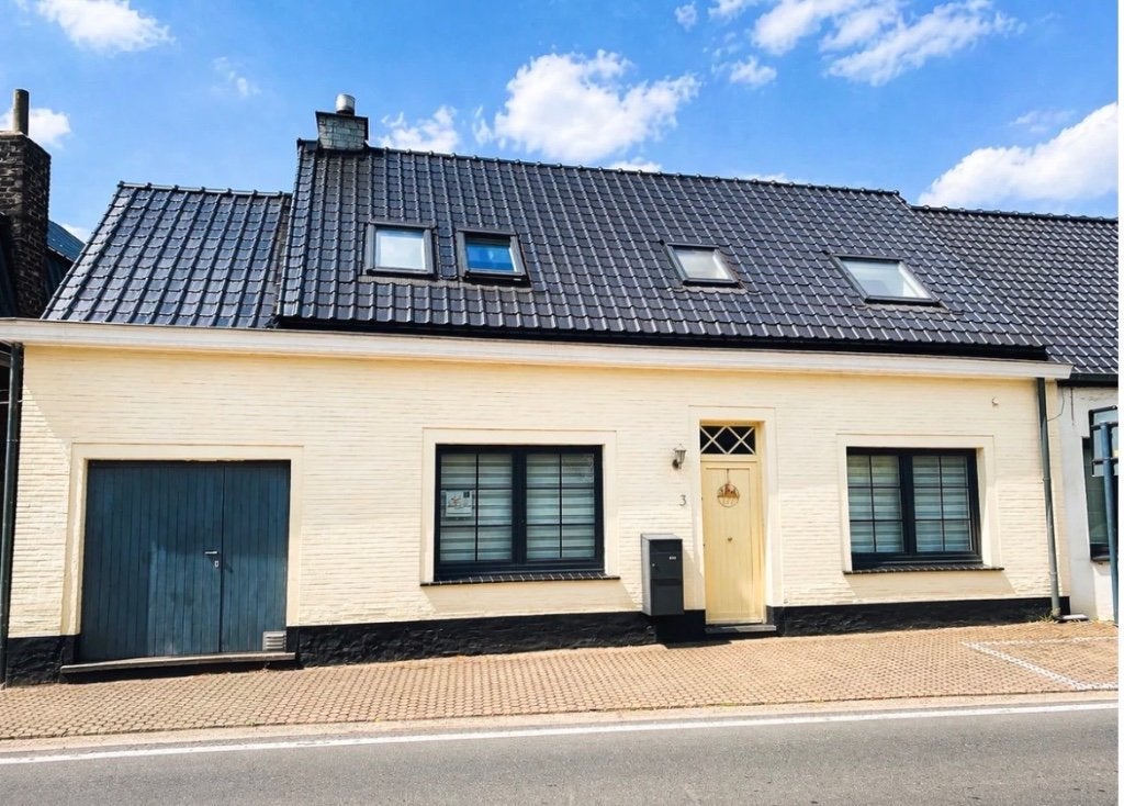 Gerenoveerde gezinswoning met 3 slpk en tuin