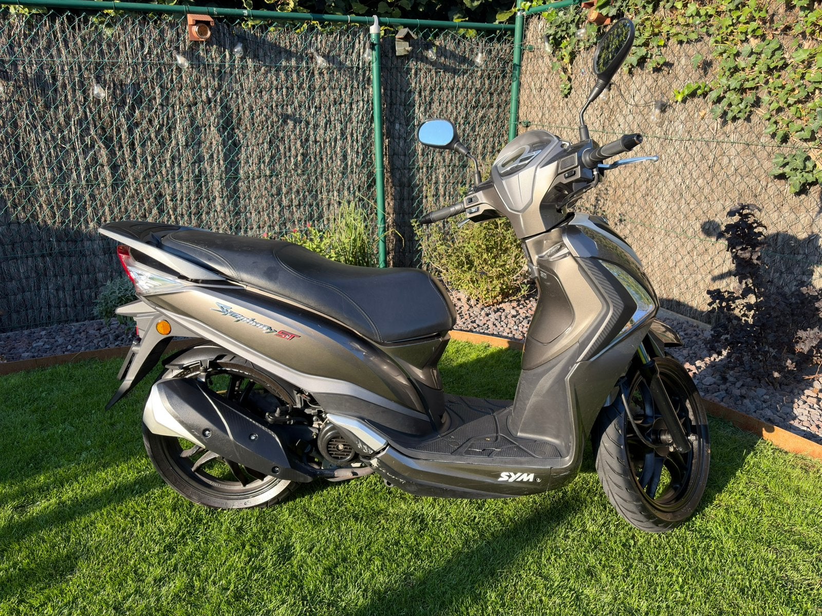 ! ! Sym Symphony ST50 ! POUR CONNAÎTRE LE PRIX ! ! !, Vélos & Vélomoteurs, Autres modèles, Classe B (45 km/h), Enlèvement, Utilisé