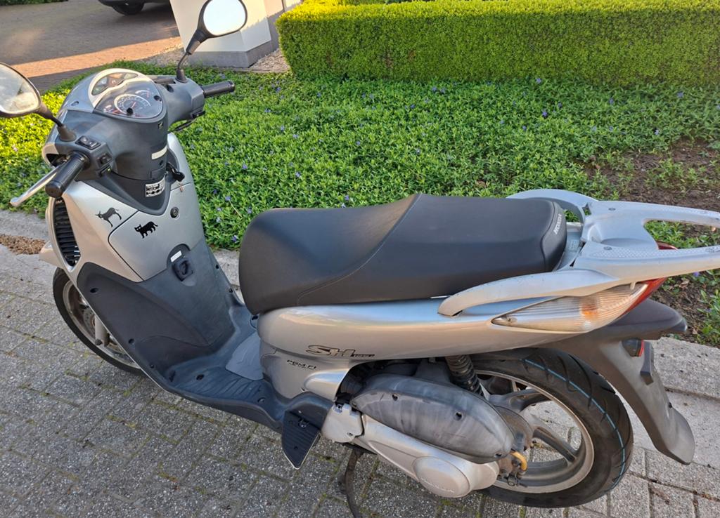 Honda sh 125cc full injectie,  honda shi, Motoren, Motoren | Honda, Scooter, Gebruikt, Particulier, 125 cc