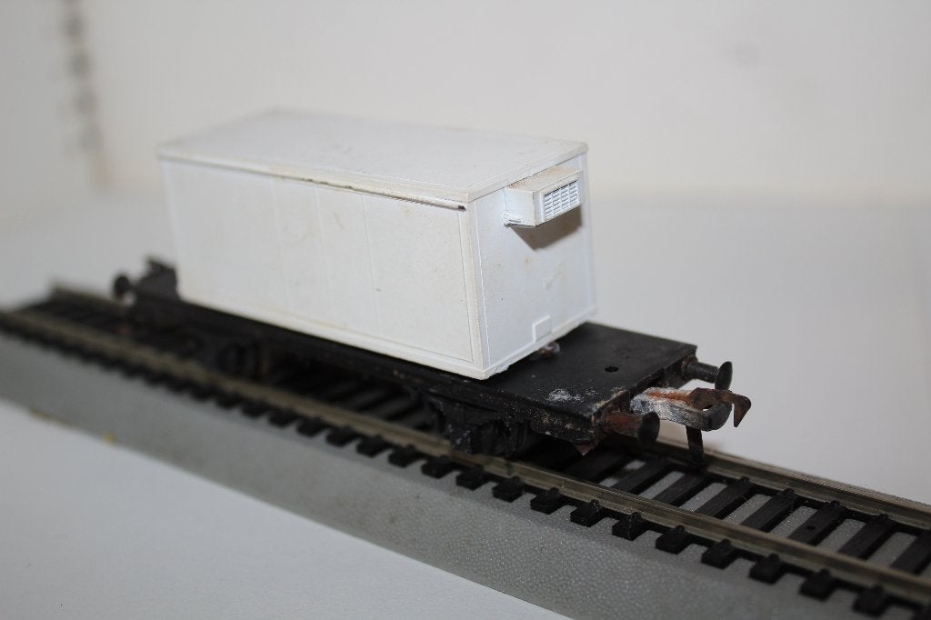 Fleischmann ho wagen + container, Hobby en Vrije tijd, Gebruikt, Gelijkstroom, Fleischmann, Wagon