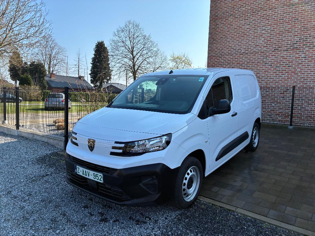 2024 Peugeot PARTNER 1.5 Blue HDI /AUTOMAAT / 3-ZIT /18.950€, Auto's, Peugeot, Bedrijf, Te koop, Partner, ABS, Airbags, Airconditioning