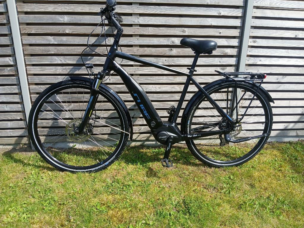 Elektrische fiets Cube Touring Hybrid One 500, Ophalen, Zo goed als nieuw, Cube, 50 km per accu of meer