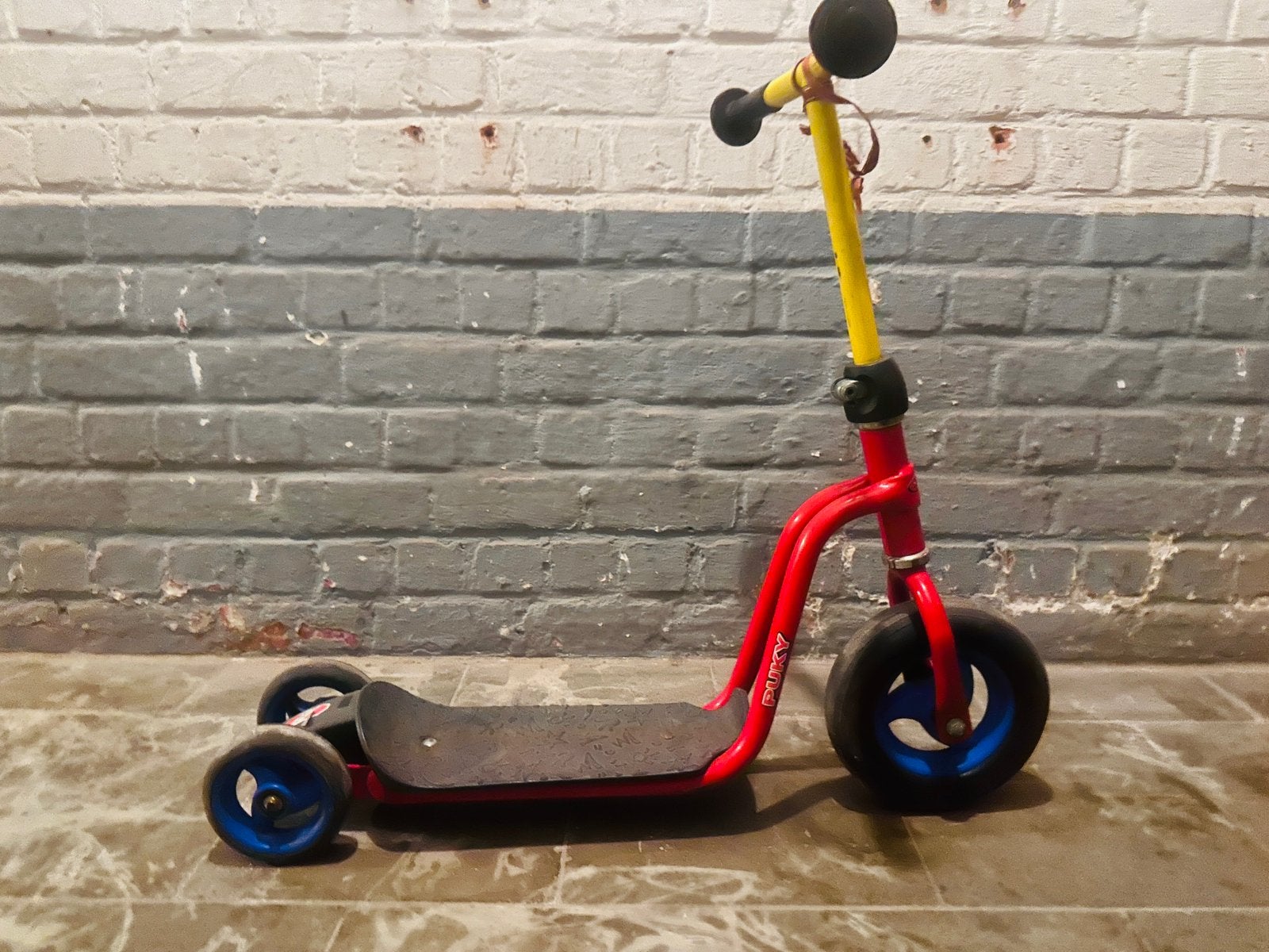 Trottinette 3 roues PUKY R1 Rouge • Solide et fonctionnelle, Enlèvement, Utilisé