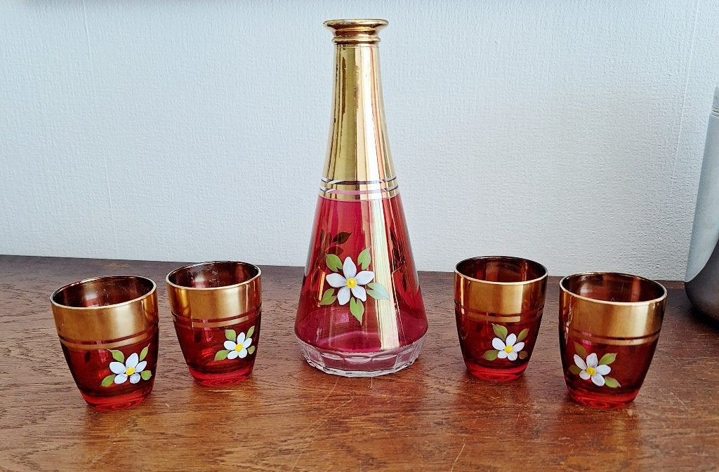 Oude  vintage Boheemse handbeschilderde karaf en  4 glazen, Antiek en Kunst, Ophalen of Verzenden