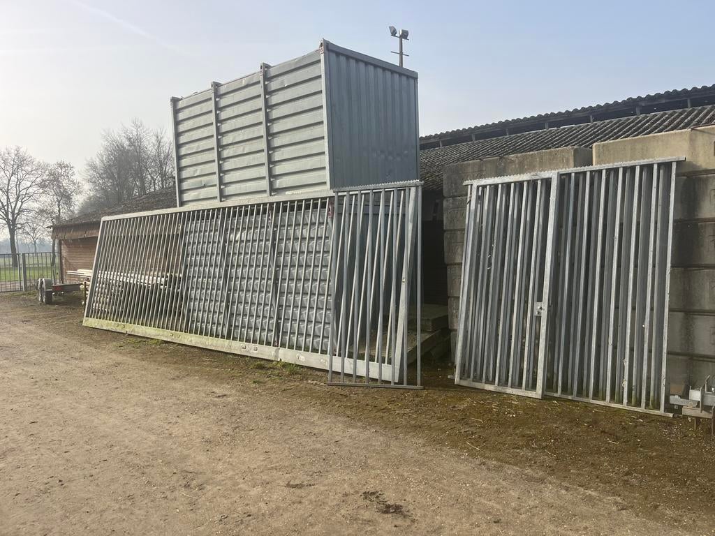 Portail coulissant 8,4 m, clôture 8,5 m, moteur et porte, Enlèvement, Utilisé, Fer