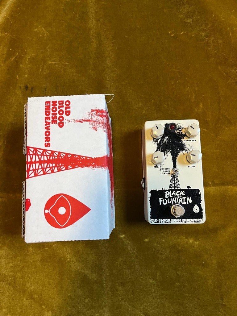 Old Blood Noise Endeavors Black Fountain Delay V1, Enlèvement ou Envoi, Comme neuf, Delay ou Écho