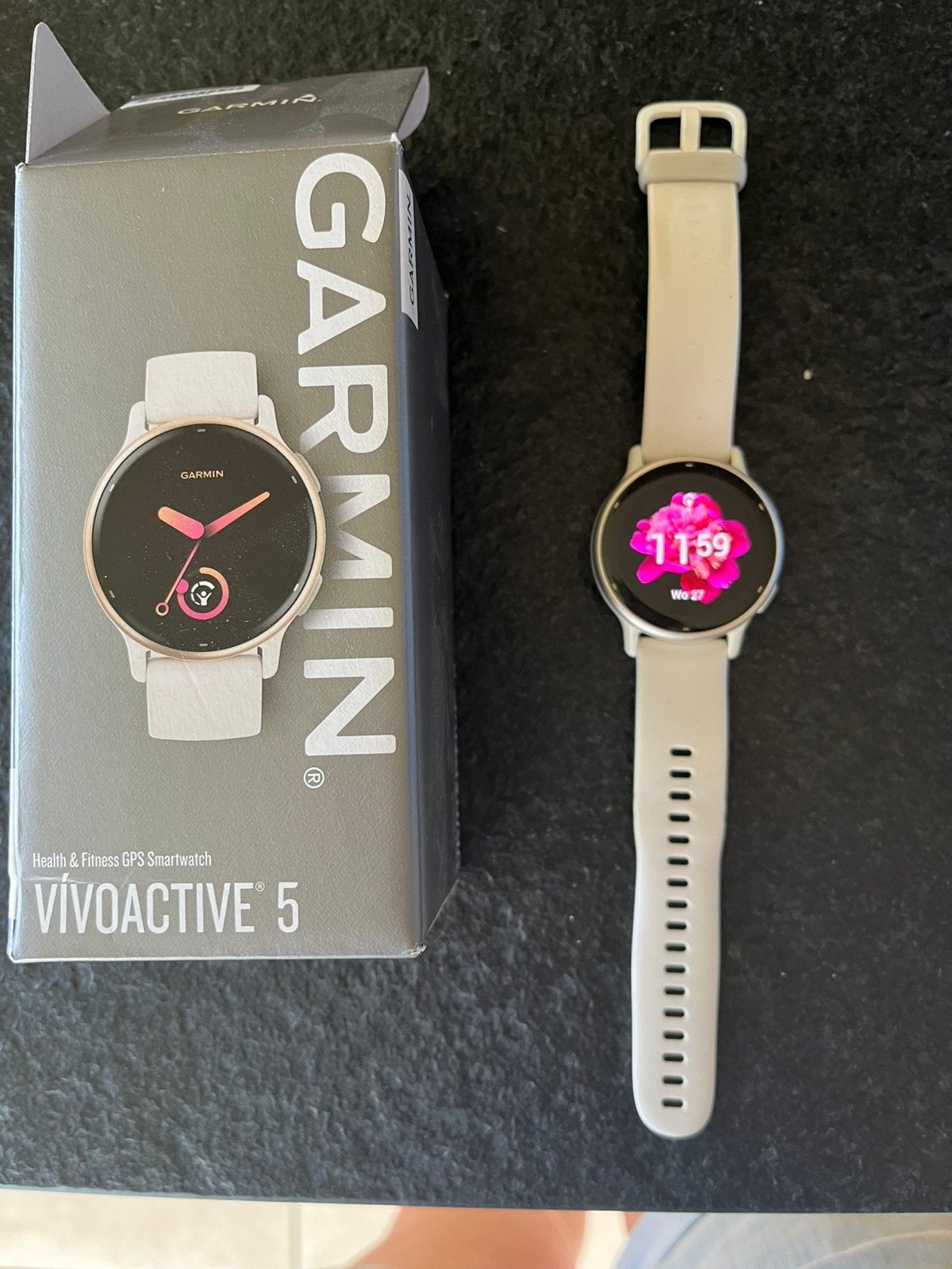Garmin vivoactive 5 wit, Bijoux, Sacs & Beauté, Montres connectées, Comme neuf, Blanc, GPS, Étanche, Enlèvement