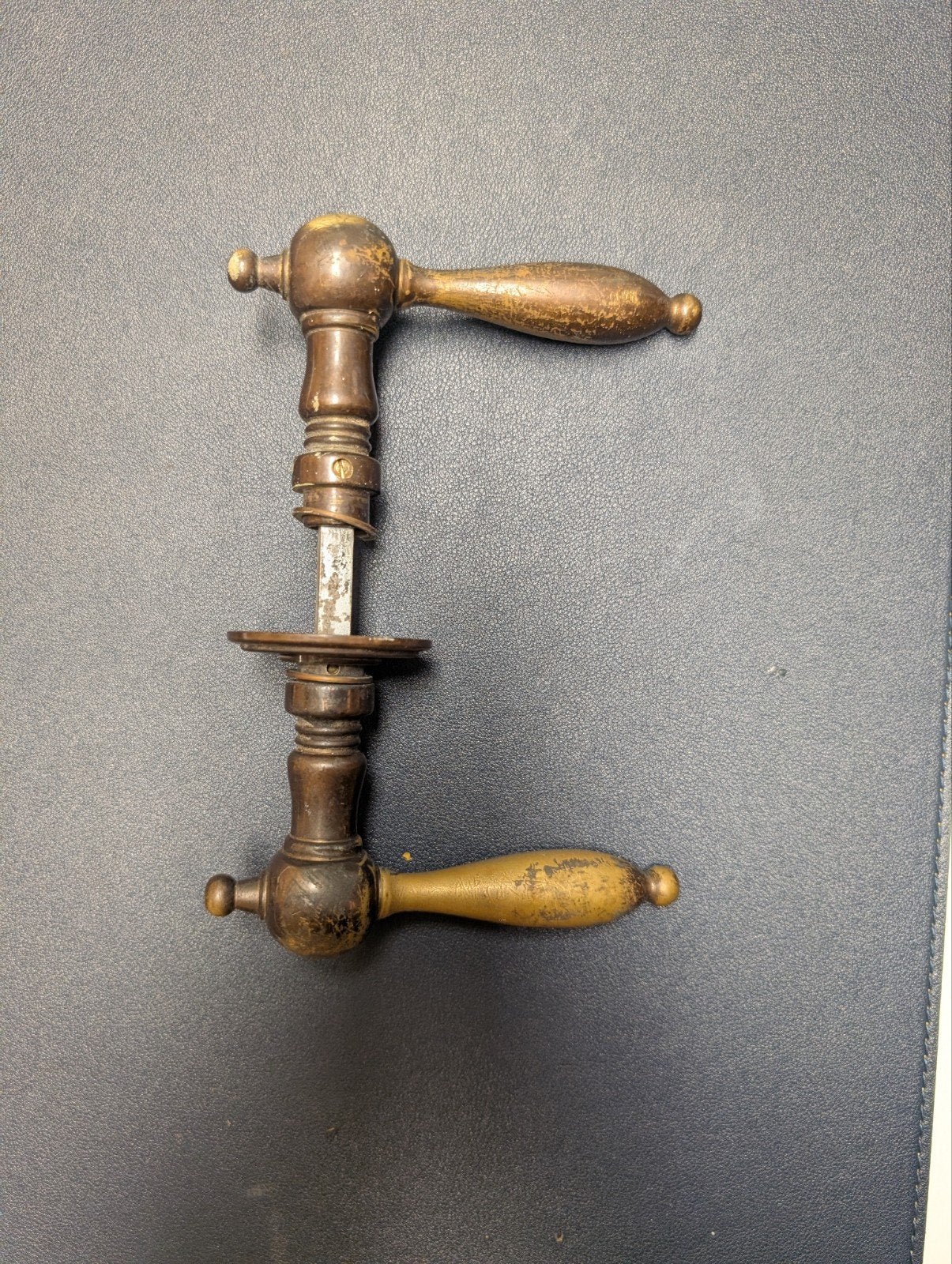 Antieke messing deurklink (geel koper), Antiek en Kunst, Antiek | Brons en Koper, Koper, Ophalen
