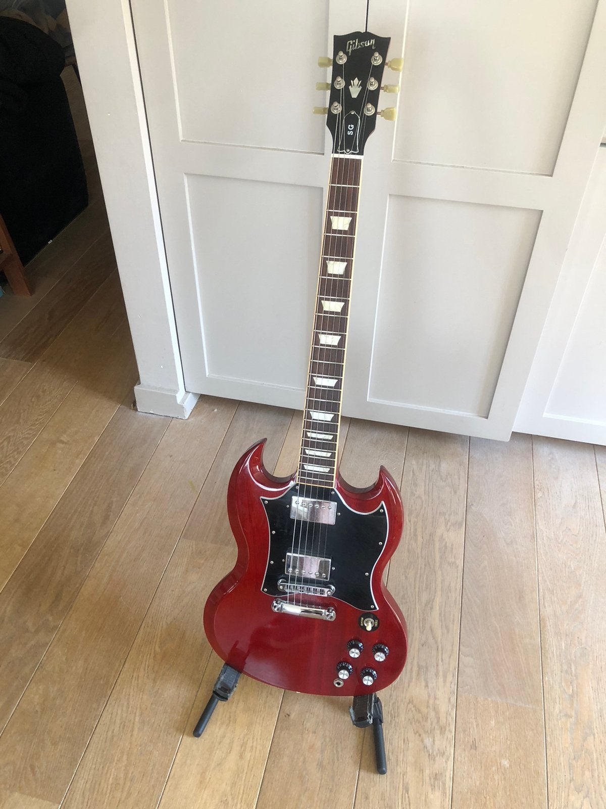 Guitare Gibson SG Standard cherry 2010, Musique & Instruments, Instruments à corde | Guitares | Électriques, Enlèvement, Utilisé