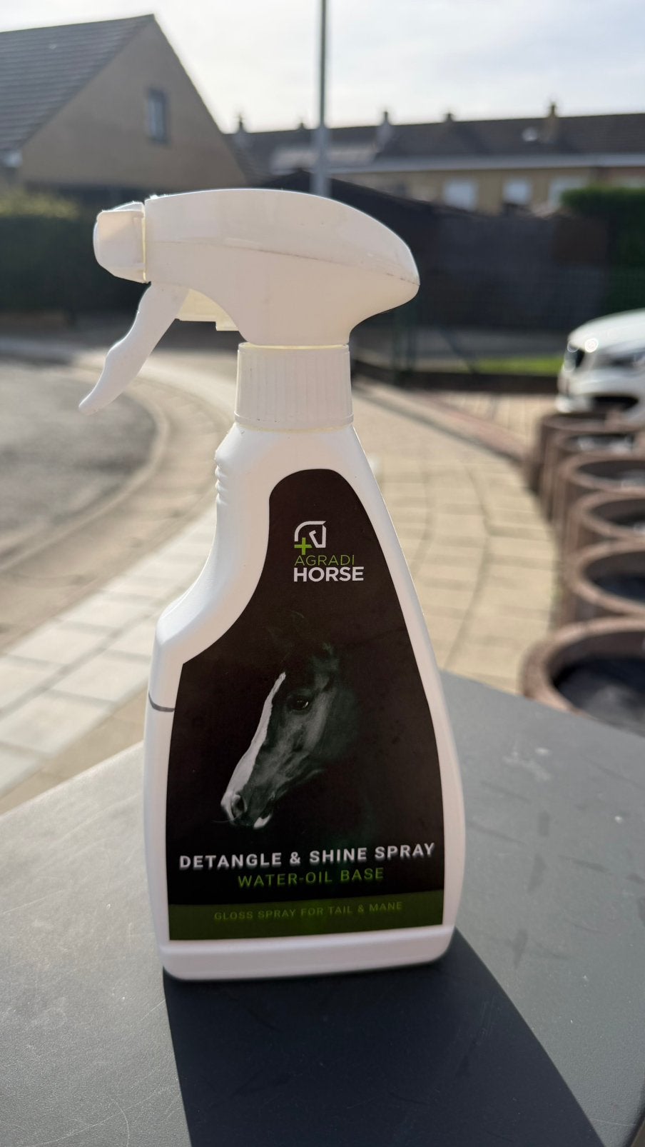 Agradi Horse Detangle & Shine Spray 500 ml – ruim halfvol, Ophalen of Verzenden, Zo goed als nieuw