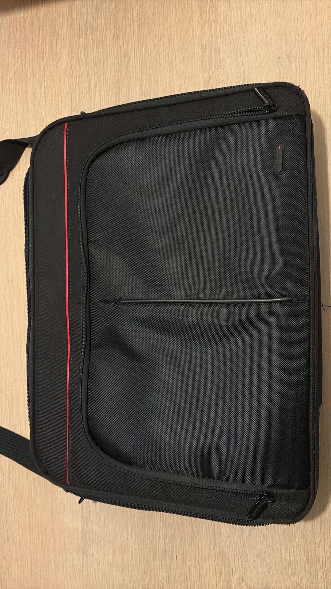 Laptop tas, Informatique & Logiciels, Sacoches d'ordinateur portable, Enlèvement ou Envoi, Comme neuf, Targus