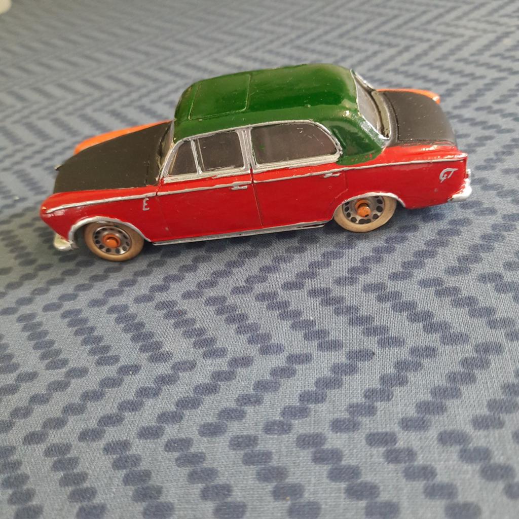 DINKY TOYS FRANCE *N 24 B* PEUGEOT 403 * VINTAGE *1/43*, Hobby & Loisirs créatifs, Voitures miniatures | 1:43, Utilisé, Voiture
