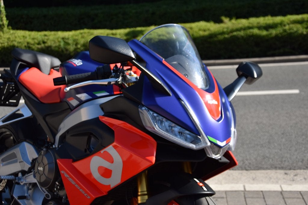 APRILIA - RS 660 - ALS NIEUW, Motoren, Motoren | Aprilia, 2 cilinders, Occasion, Motorrijbewijs A, Bedrijf