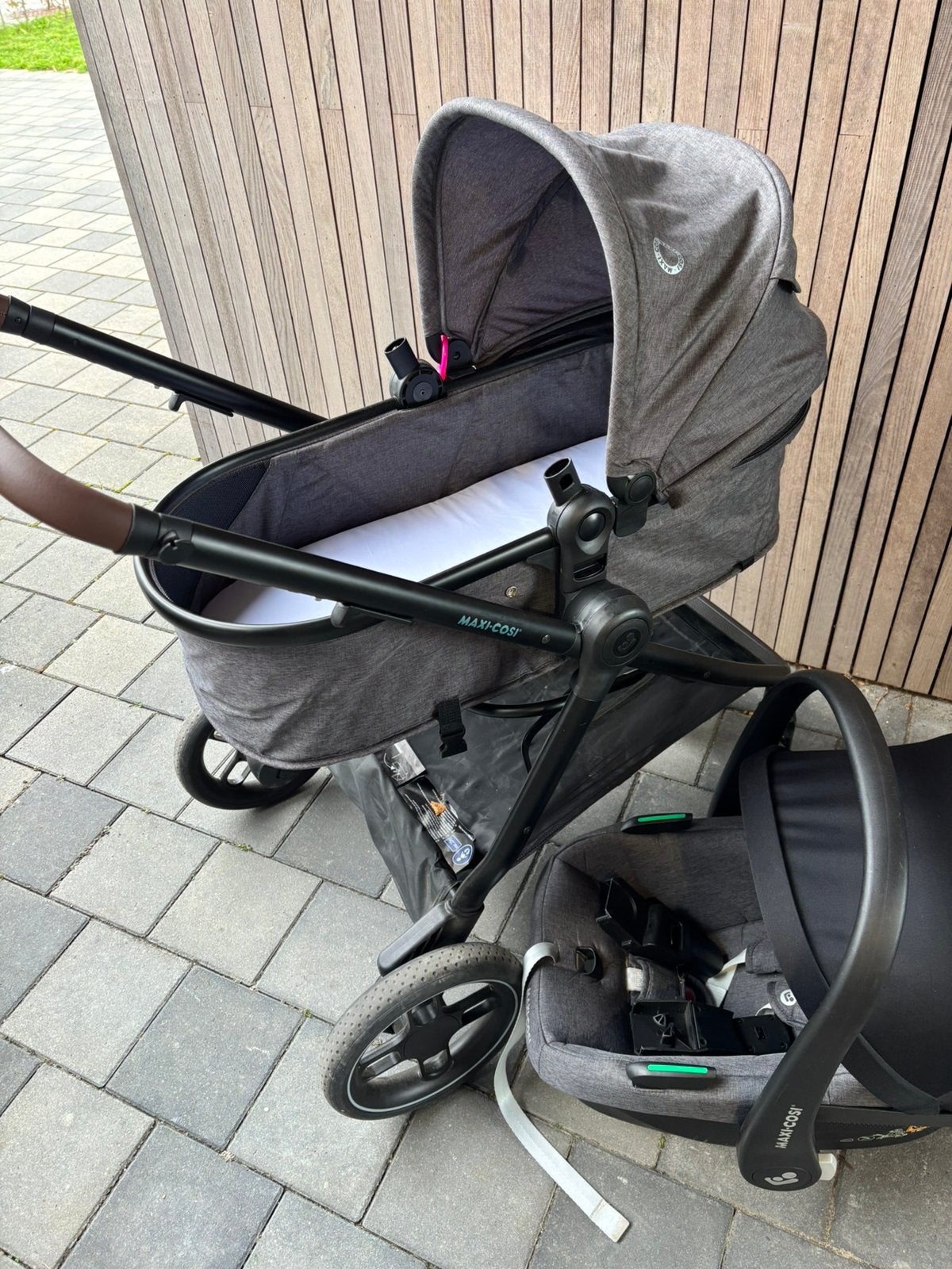 Maxi cosi zelia, Enfants & Bébés, Poussette combi, Utilisé, Maxi-Cosi, Tige de poussée réglable
