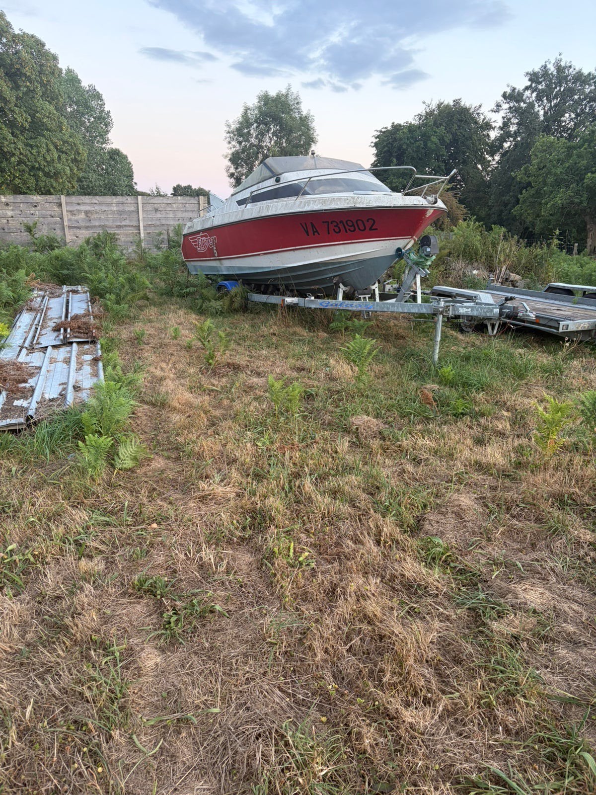 Bâteau avev gilet,ancre et sonar neuf, Essence, Bateau à cabine, 40 ch, Enlèvement