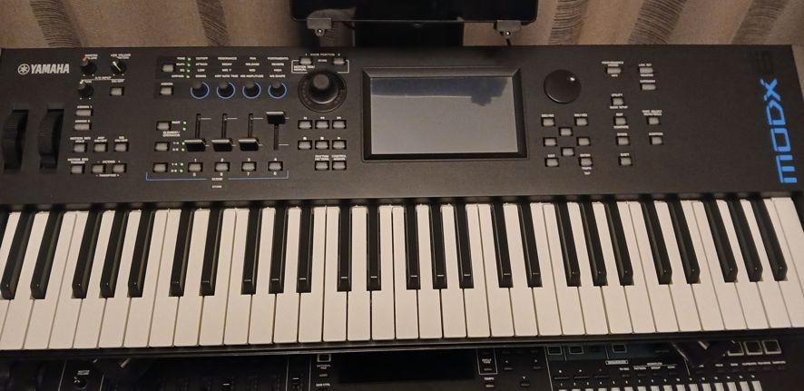 Yamaha MODX6, Ophalen, Zo goed als nieuw, 61 toetsen, Yamaha