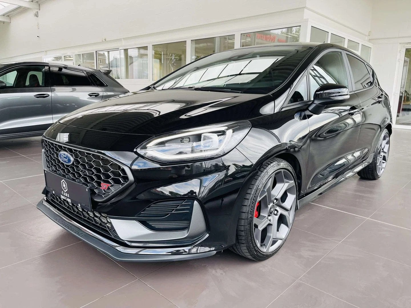 Ford Fiesta ST 1.5 EcoBoost * GARANTIE + LED + CUIR + GPS *, Gebruikt, Zwart, Bedrijf, 5 deurs