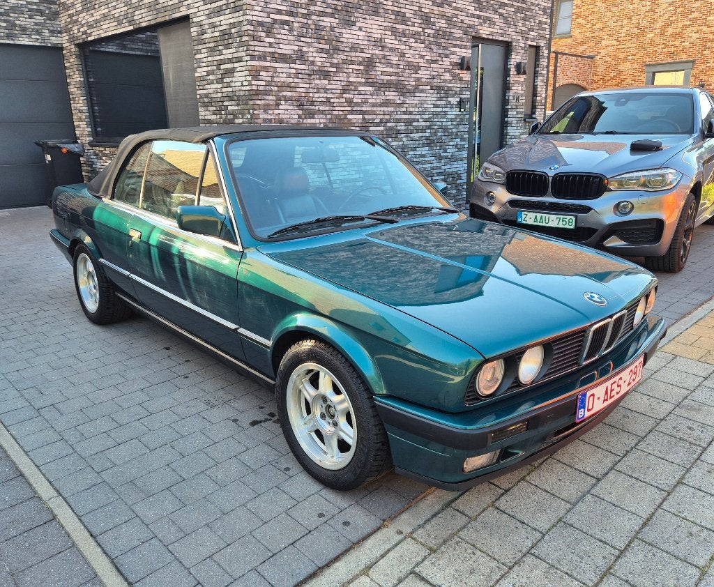 BMW 325i cabrio E30 1991 perfecte staat Oldtimer, Auto's, 4 zetels, Achterwielaandrijving, Zwart, Cabriolet