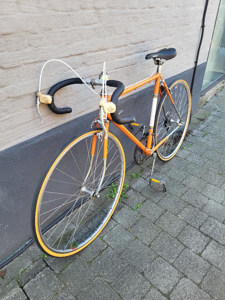 Retro koersfiets, Ophalen