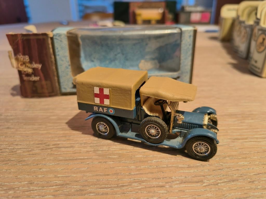 Matchbox : 1918 Crossley RAF Ambulance Y-13, Ophalen of Verzenden, Bus of Vrachtwagen