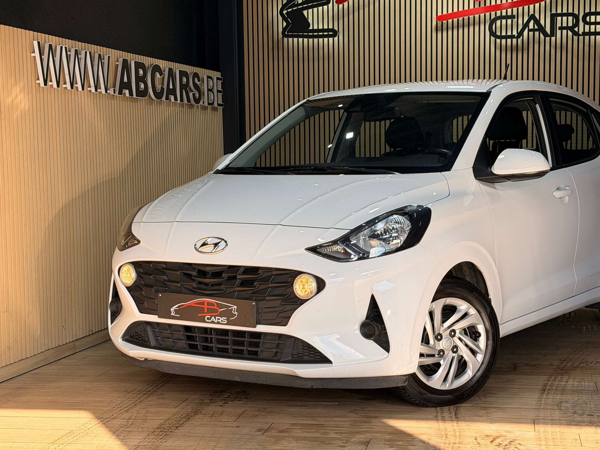 Hyundai i10 1.0i * GARANTIE 12 MOIS * 1ER PROPRIETAIRE *, Autos, Hyundai, Commande vocale, Achat, 998 cm³, Euro 6