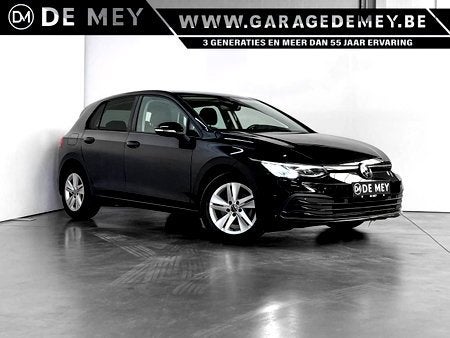 Volkswagen Golf VIII 1.0 TSI / Carplay / ACC / Navigatie / C, Zwart, Golf, 122 g/km, Lichtsensor