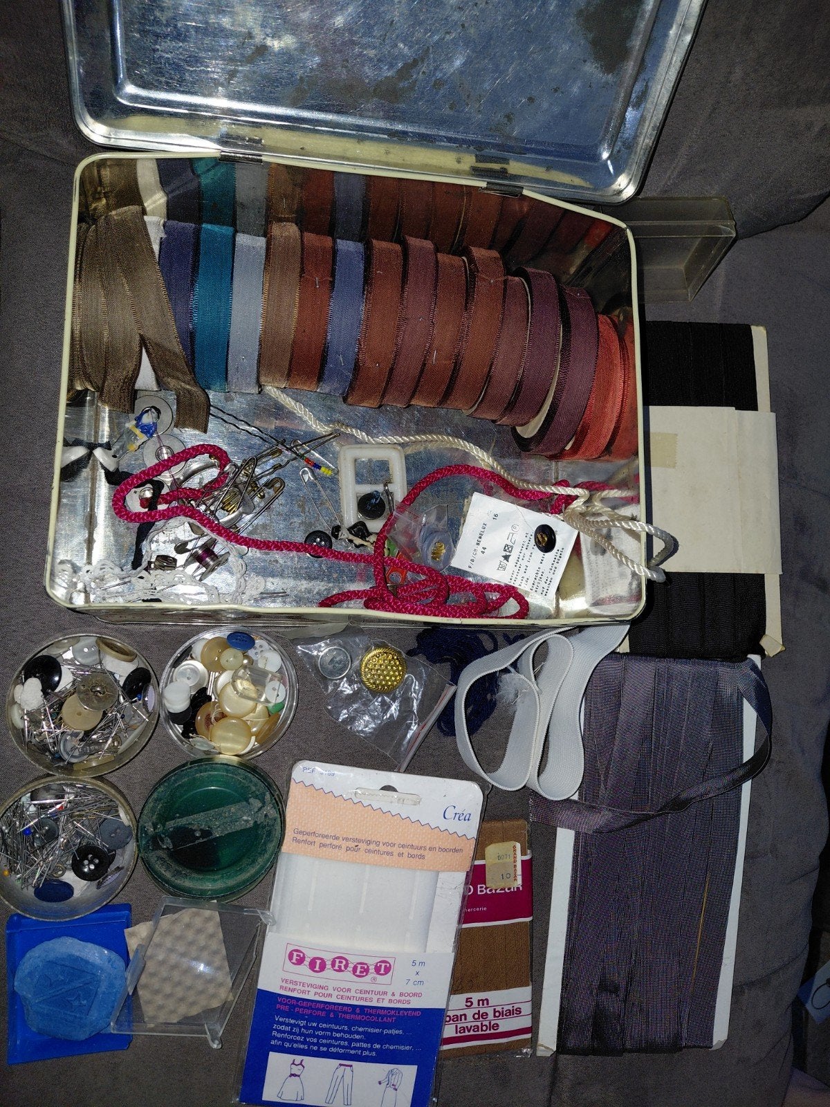 lot accessoires  couture matériel, Hobby & Loisirs créatifs, Enlèvement ou Envoi