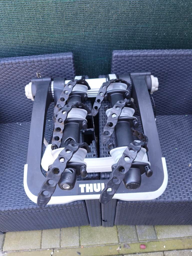 Fietsdrager Thule raceWay 992 voor 3 fietsen, Ophalen