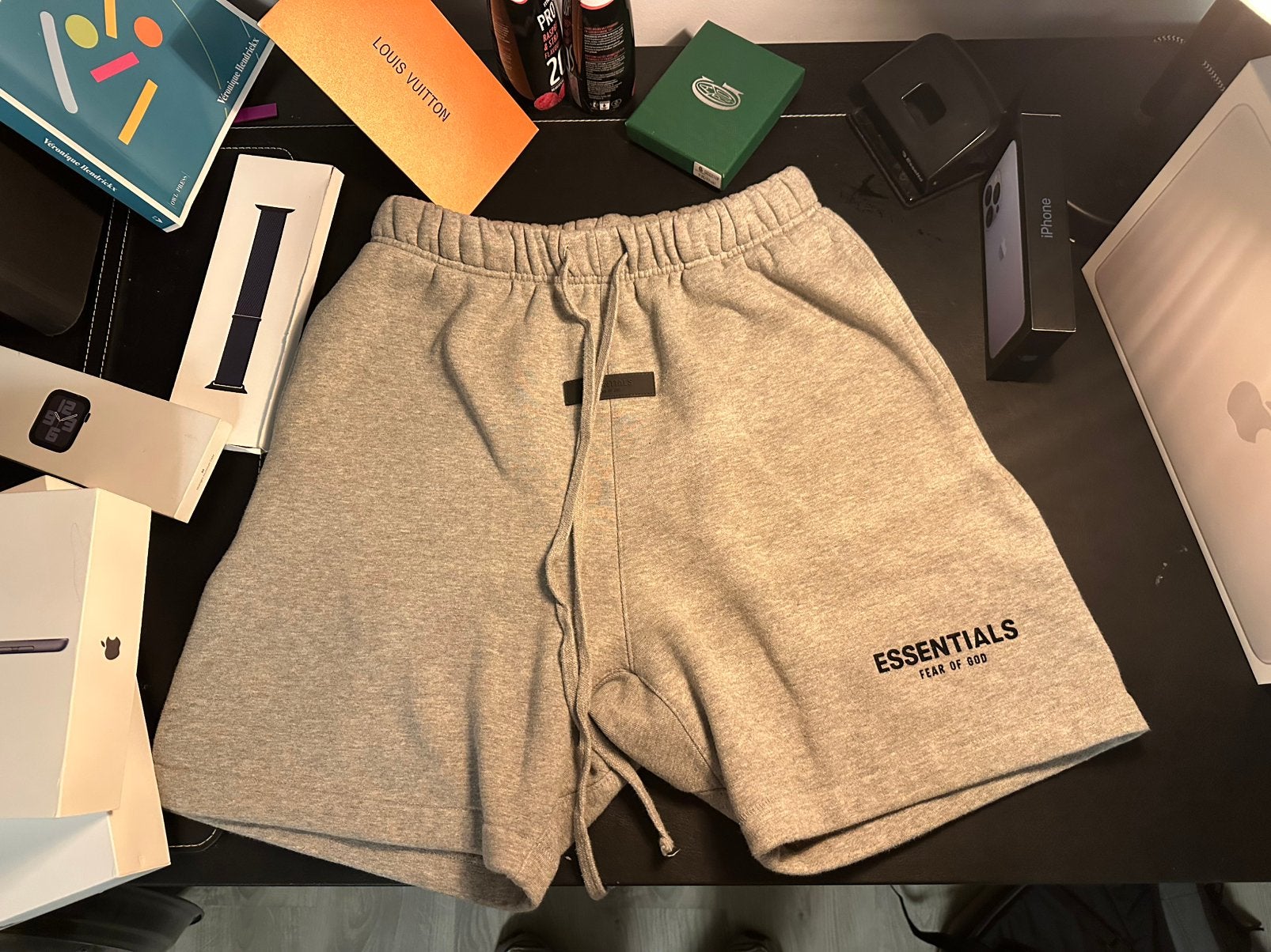 Fear of God Essentials Sweat Shorts – Grijs (Maat S), Ophalen of Verzenden, Zo goed als nieuw, Maat 46 (S) of kleiner, Grijs