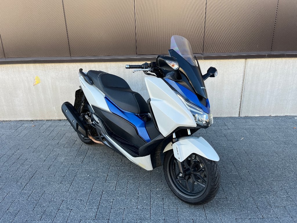 Honda Forza 125 2016, Motoren, Scooter, 125 cc, 11 kW of minder, Automaat