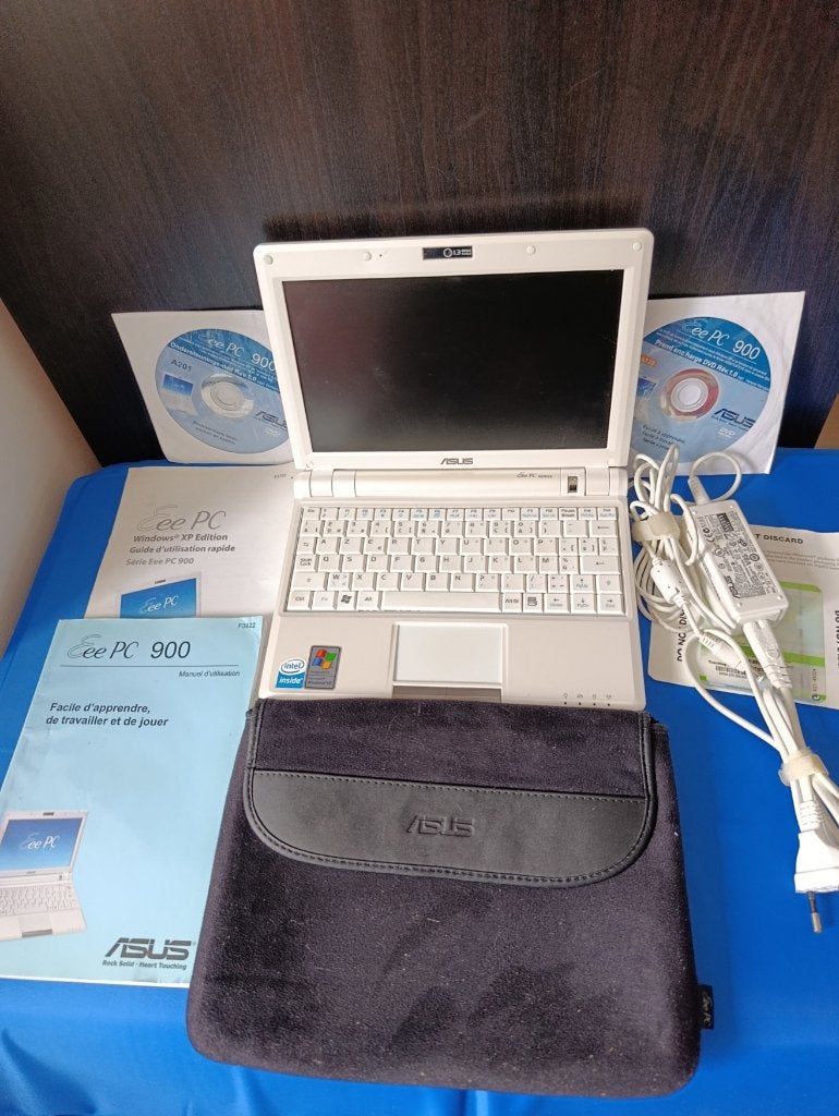 Netbook rétro Asus Eee 900, Informatique & Logiciels, Ordinateurs portables Windows, Comme neuf, 10 pouces ou moins, SSD, Moins de 2 Ghz