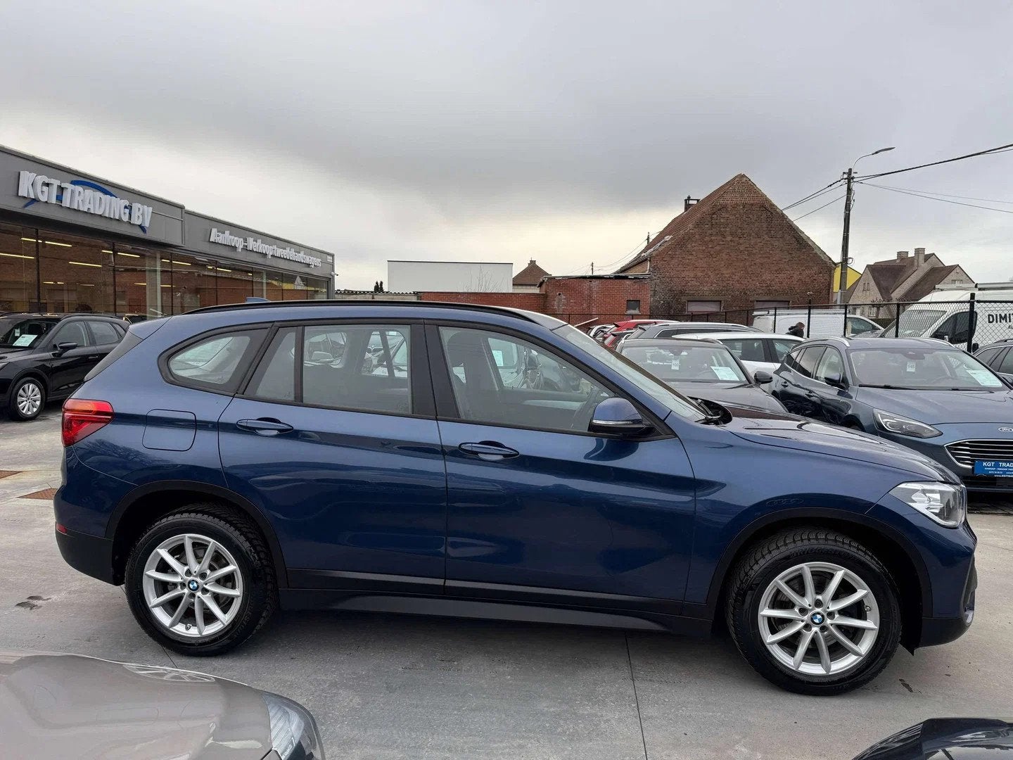 BMW X1 1.5i FACELIFT NAVIGATIE PROF CAMERA HEAD-UP LED, Auto's, Stof, Gebruikt, Bedrijf, 3 cilinders