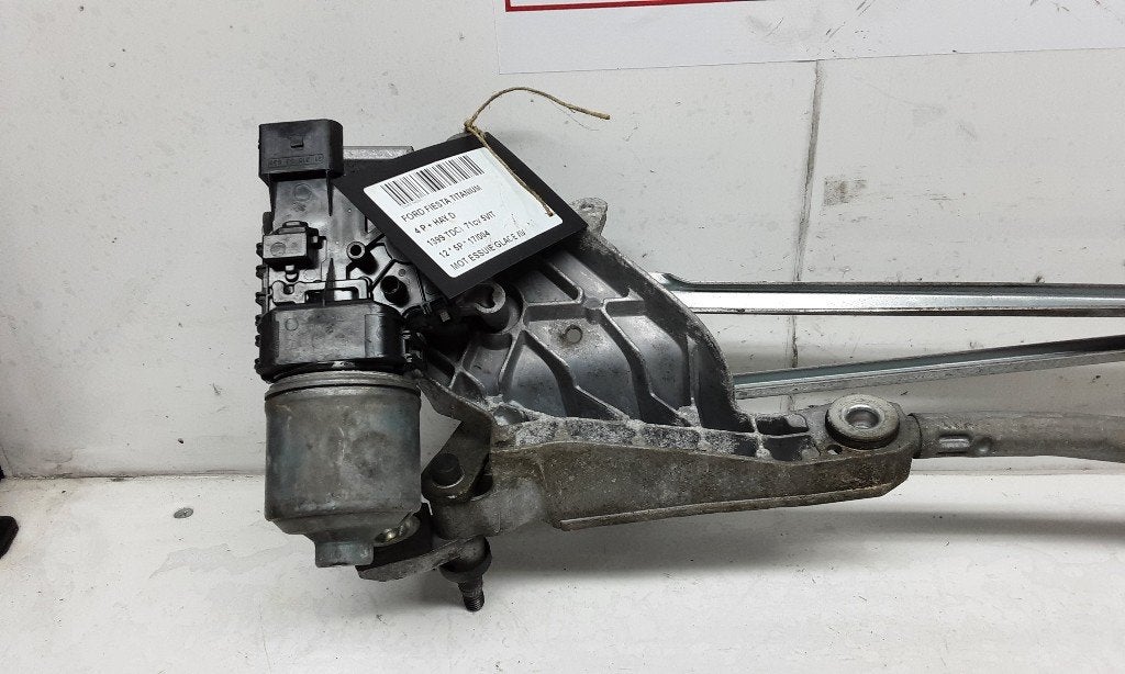 LAVE-GLACE POMPE AVANT Ford Fiesta 6 (JA8) (01-2008/01-2018), Mevr. I. Hauben, Rue de l'Espoir 34 34
4030  GRIVEGNÉE, BE, Info@Collignon.be